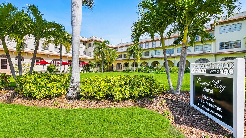 crystal-bay-hotel-is